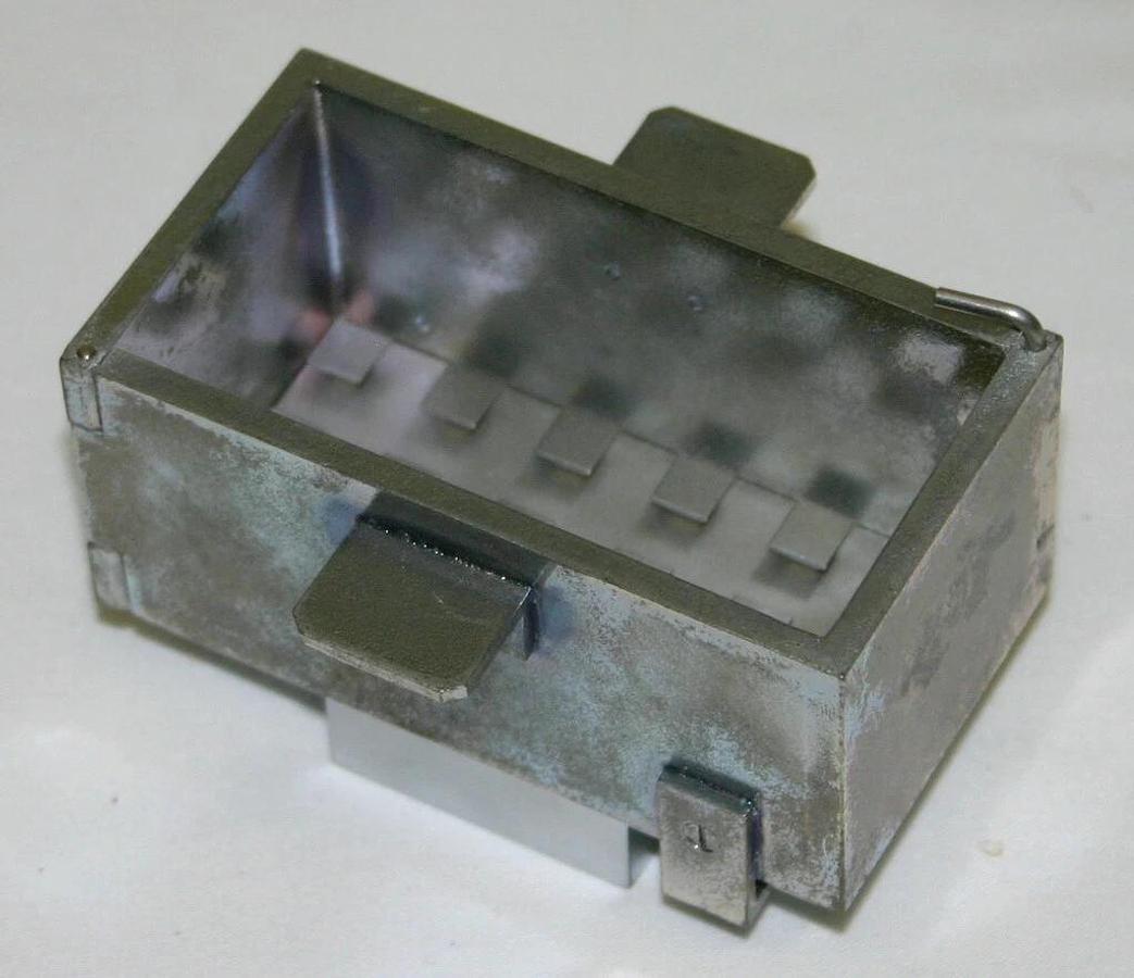 Used LEICA SPECIMEN STAGE 0022 50103 WITH EMBEDDING FRAME 0022 50123, 40 x 80 x 60 MM