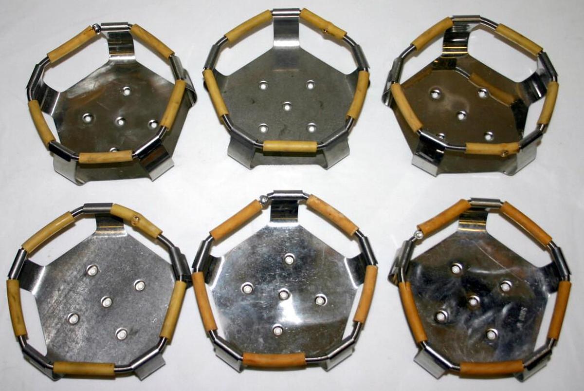 Used EPPENDORF NEW BRUNSWICK (QTY. 6) 2800ML FERNBACH FLASK CLAMP, MODEL ACFE2800S