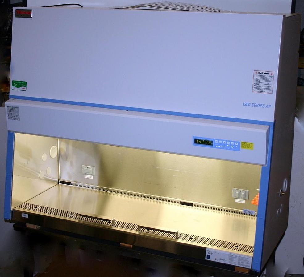 THERMO SCIENTIFIC 1377 CLASS II, A2, 6' BIOLOGICAL SAFETY CABINET, 1300 SERIES