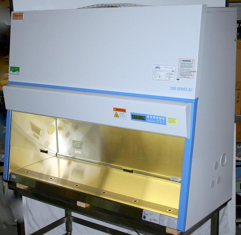 Used THERMO SCIENTIFIC 1377 CLASS II, A2, 6' BIOLOGICAL SAFETY CABINET, 1300 SERIES