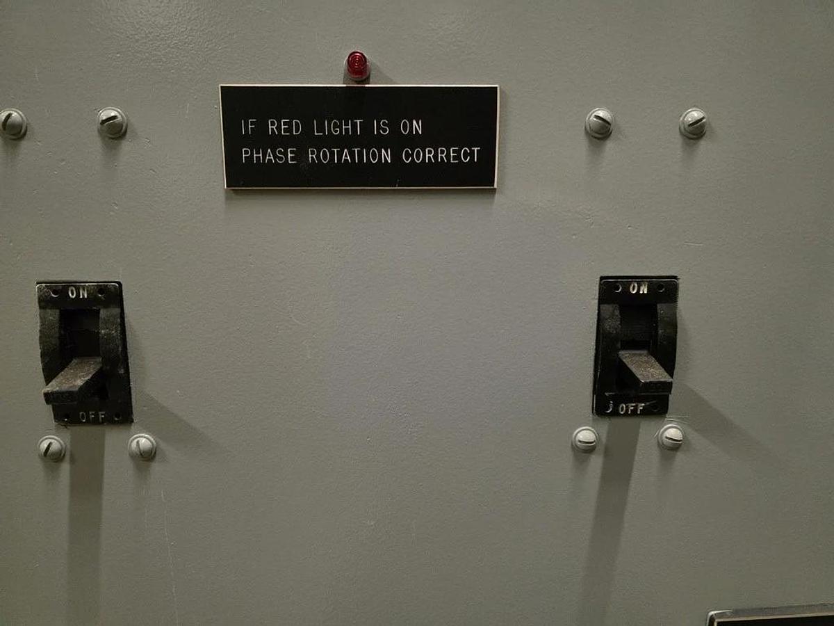 RAPID ELECTRIC AC LINE VOLTAGE REGULATOR 15 KVA 120 VOLT 3 PHASE 72 AMP OUTPUT