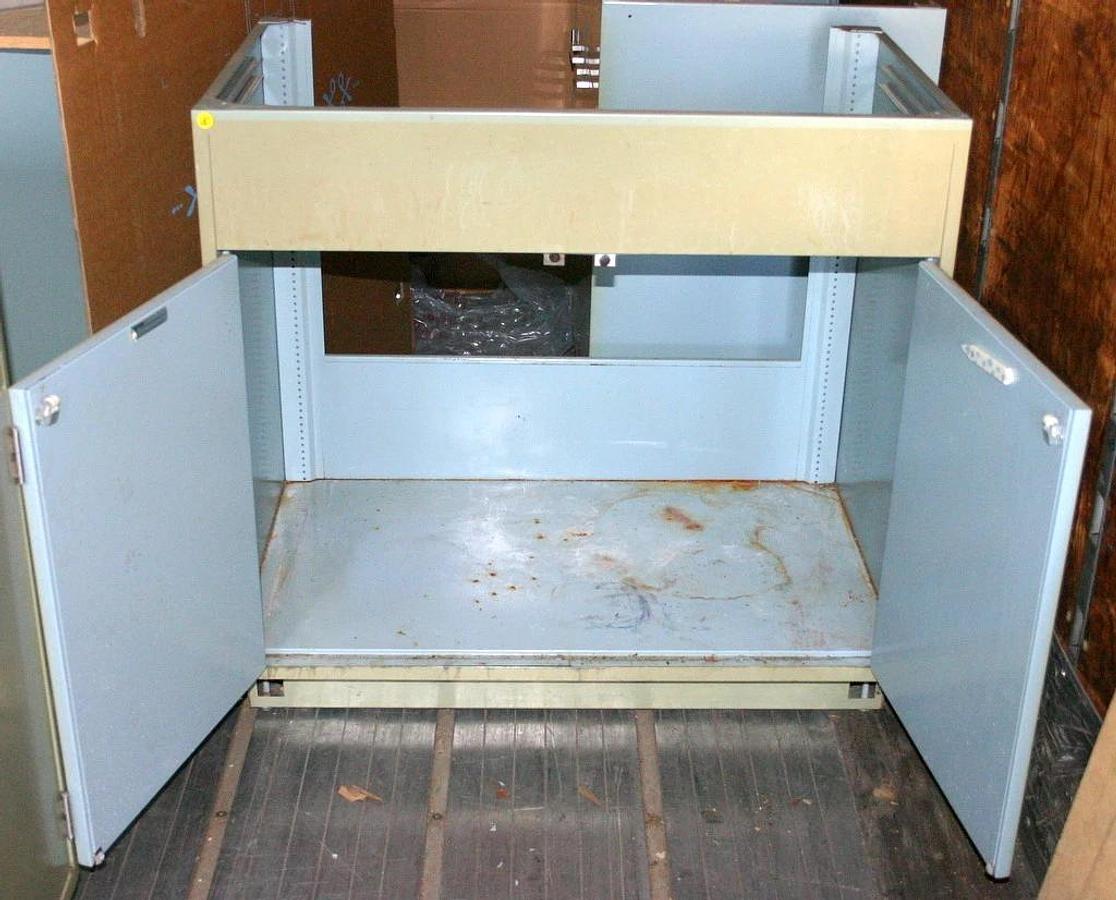 Used HAMILTON KEWAUNEE LABORATORY SINK BASE CABINETS & EPOXY SINKS, 21 FEET, $150/FT