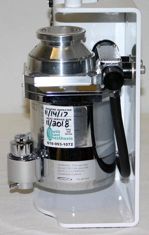 Used VETEQUIP RODENT CIRCUIT CONTROLLER ANESTHESIA SYSTEM, MODEL RC2
