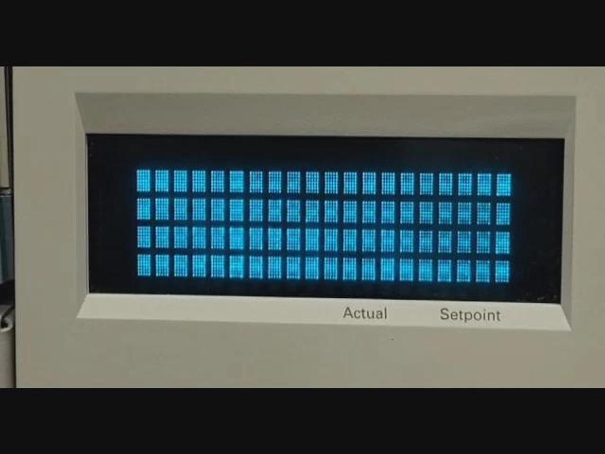 Used HEWLETT PACKARD AGILENT 6890 SERIES GAS CHROMATOGRAPH, INJECTOR & SAMPLE TRAY