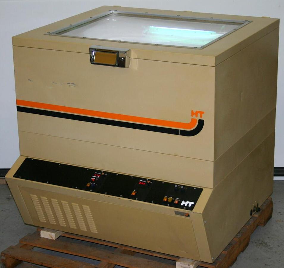 INFORS HT LARGE CAPACITY INCUBATOR SHAKER, MODEL RC-T, UV DECON & FLUORESCENT