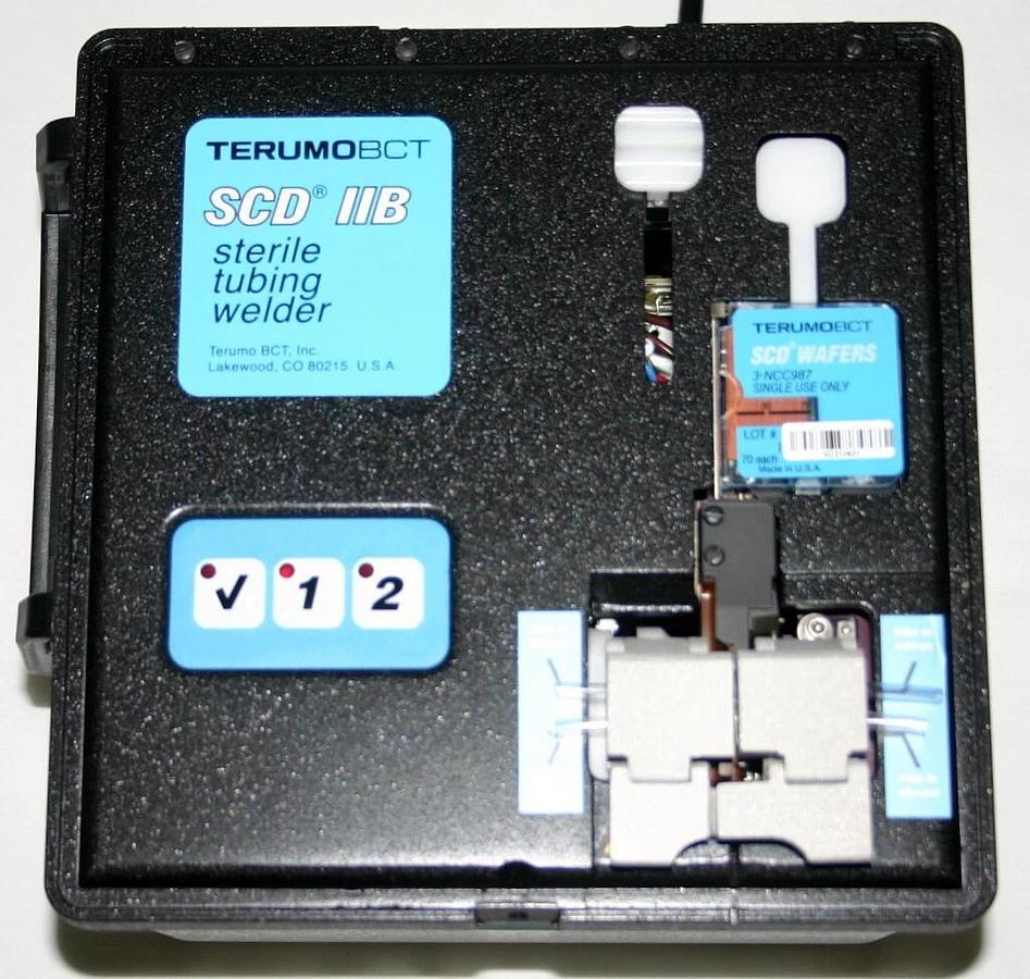 TERUMO BCT STERILE TUBING WELDER, MODEL SCD IIB, MANUFACTURE DATE: 2021