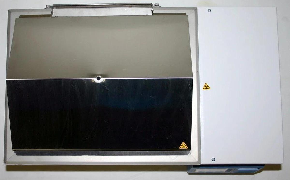 THERMO SCIENTIFIC PRECISION 15L SHAKING WATER BATH, MODEL SWB 15S