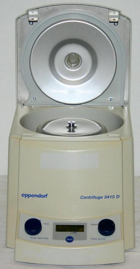 Used EPPENDORF MICROCENTRIFUGE, CENTRIFUGE, MODEL 5415D, W/ F45-24-11 ROTOR AND LID