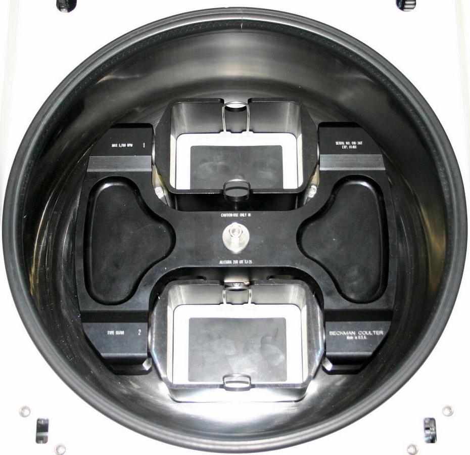 Used BECKMAN COULTER REFRIGERATED HIGH SPEED CENTRIFUGE, MODEL TJ-25 WITH S5700 ROTOR