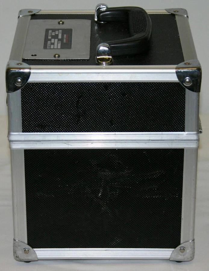 Used RICE LAKE 10KG SS CYLINDRICAL CALIBRATION WEIGHT, CLASS 2 WITH CASE