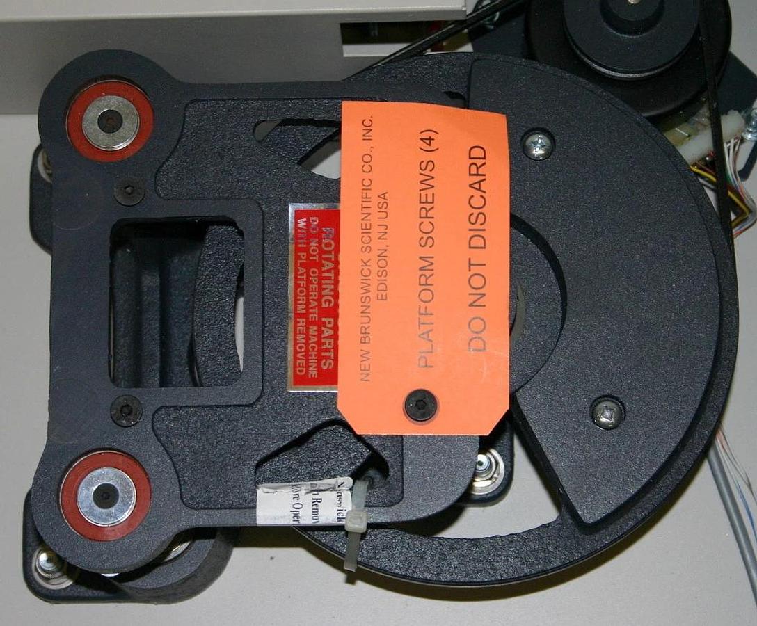 Used EPPENDORF NEW BRUNSWICK DIGITAL GYROTORY PLATFORM SHAKER, MODEL INNOVA 2150, NIB