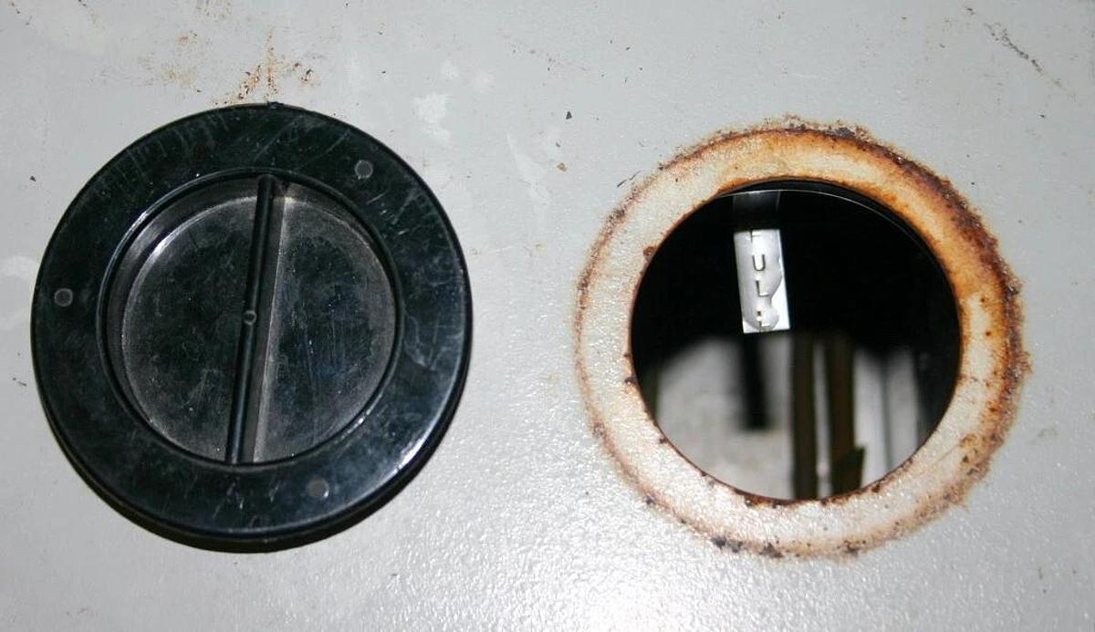 Used VERNITRON VERNICLAVE 2000A AUTOCLAVE STERILIZER