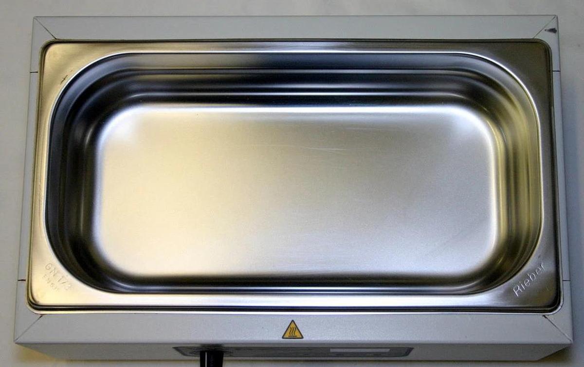 Used VWR DIGITAL WATER BATH, CATALOG # 89032-212, 2L CAPACITY