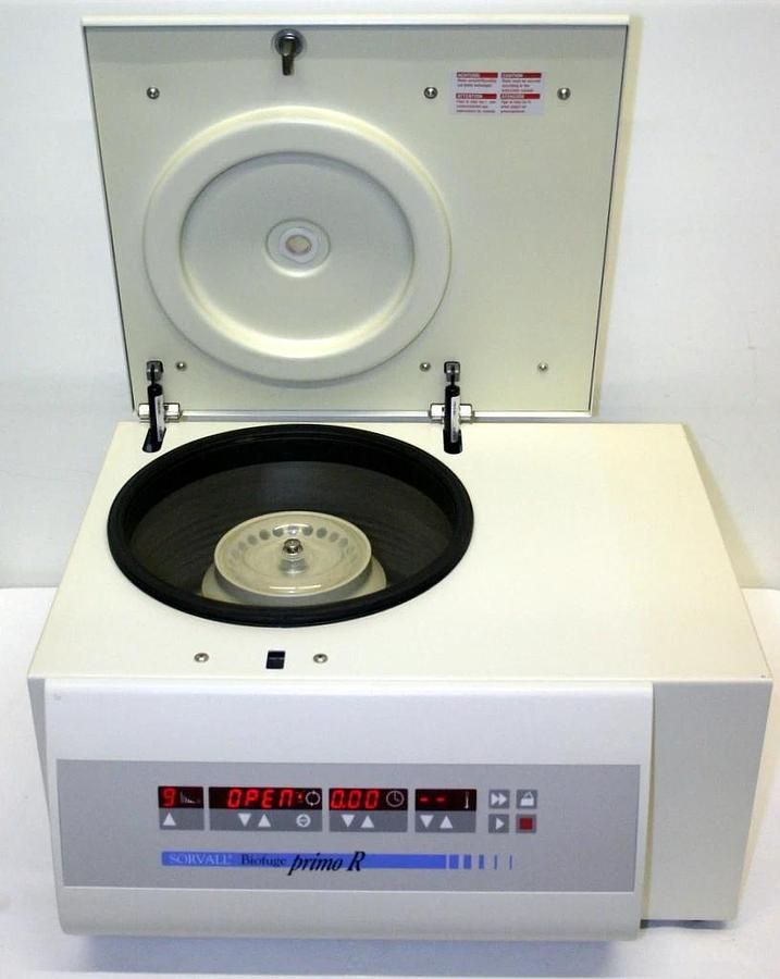 Used SORVALL REFRIGERATED MICRO CENTRIFUGE, BIOFUGE, PRIMO R, INCLUDES 24 X 2ML ROTOR