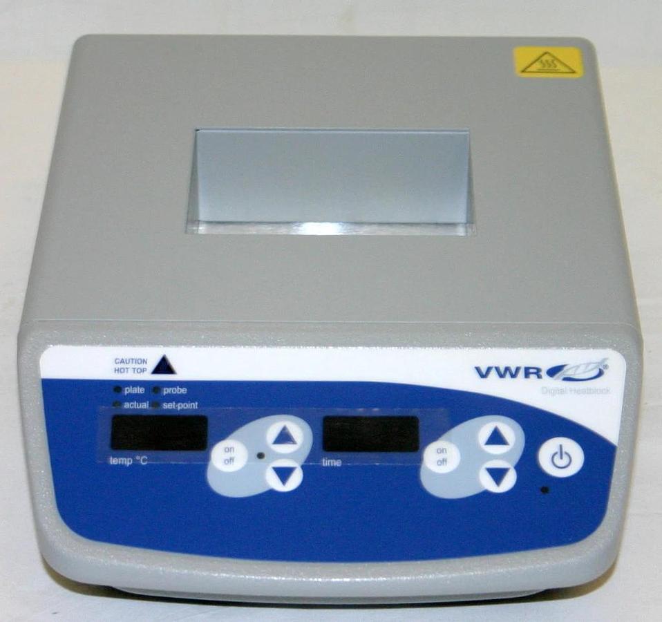 Used VWR DIGITAL SINGLE DRY BLOCK HEATER, MODEL 10027-210 + CAL CERTIFICATE AND PROBE