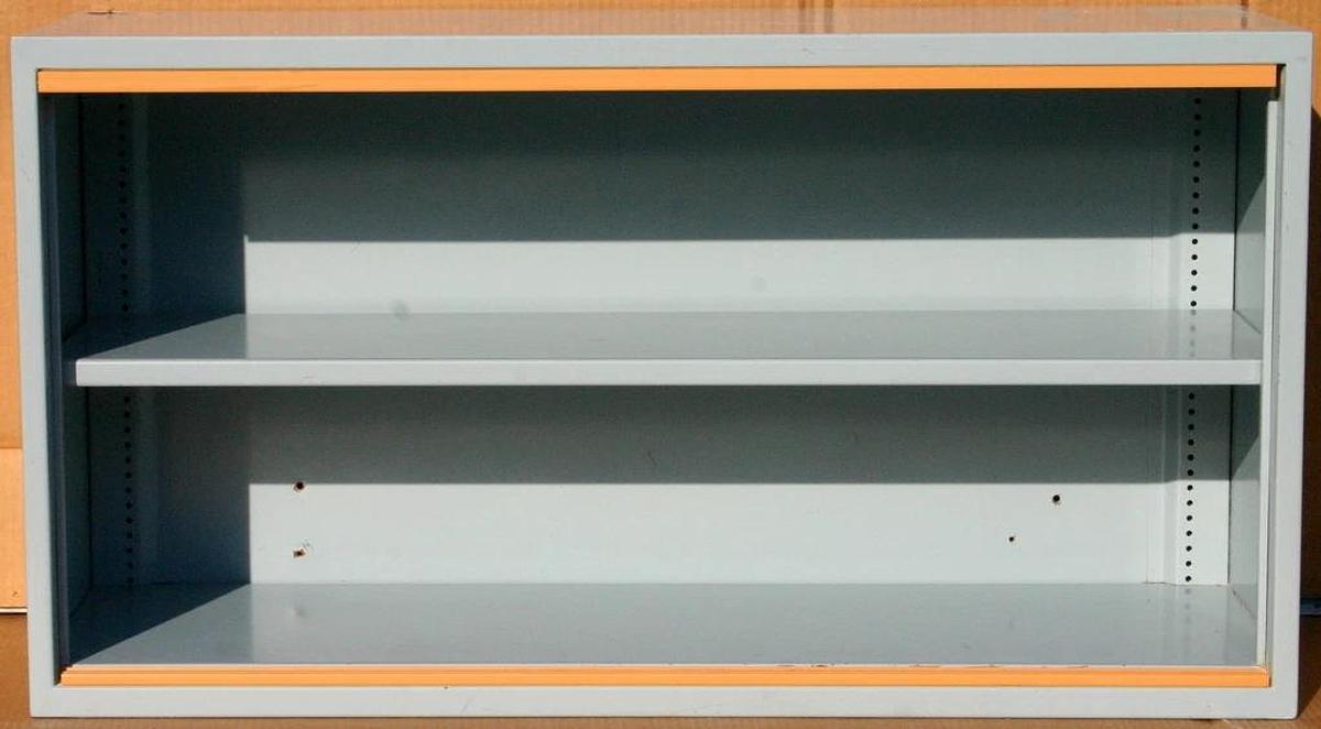 Used FISHER HAMILTON LABORATORY WALL CABINETS, CASEWORK, 27.5 FEET, BLUE MIST (BM)