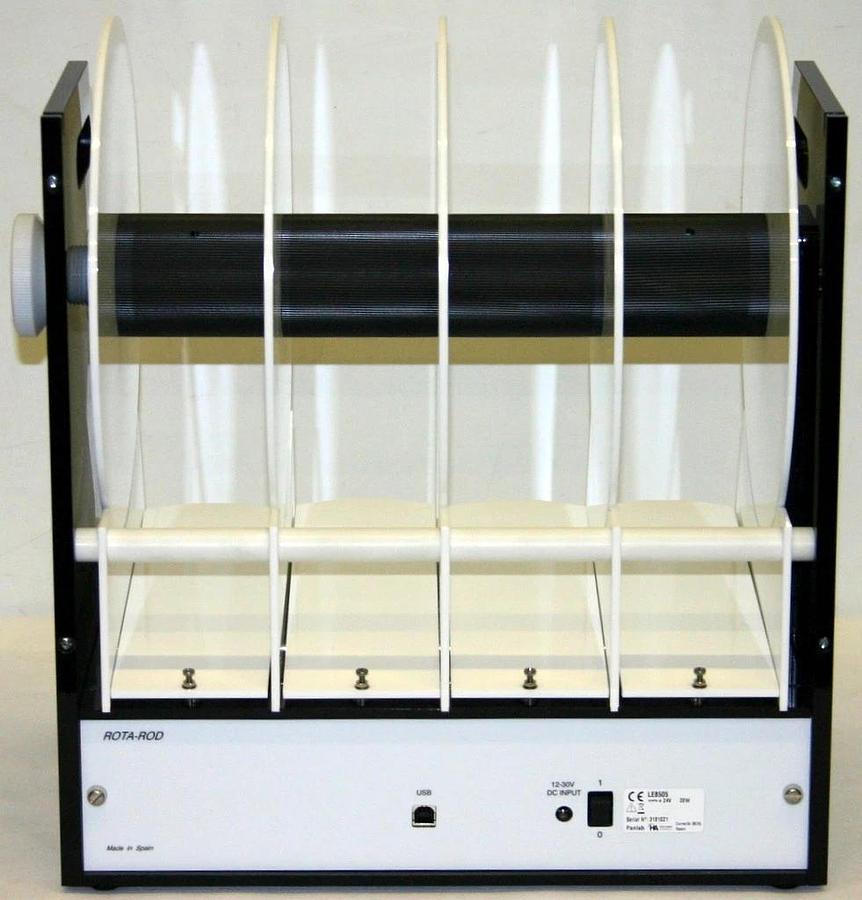 HARVARD APPARATUS PANLAB TOUCHSCREEN ROTAROD, MODEL LE8505, 4 LANES WITH HOOD