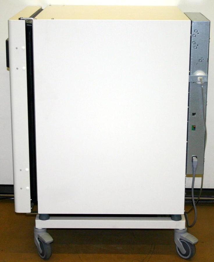 THERMO SCIENTIFIC HERACELL VIOS 160I CO2 INCUBATOR, 165L, ELECTROPOLISHED S/S