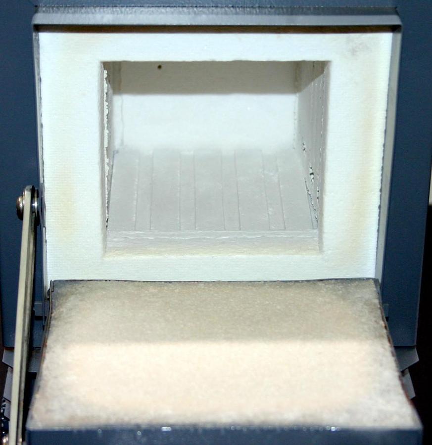 Used THERMO SCIENTIFIC THERMOLYNE MUFFLE FURNACE, MODEL FB1315M