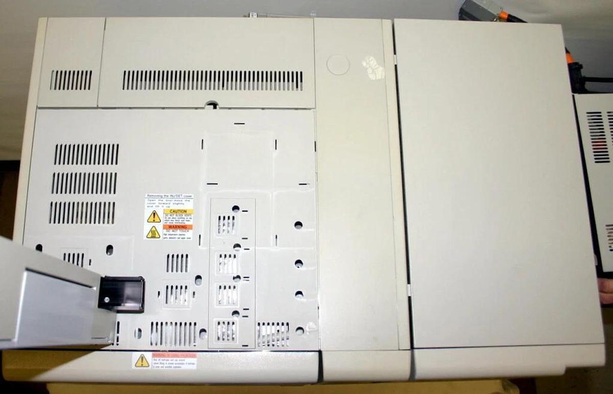 Used SHIMADZU GAS CHROMATOGRAPH, MODEL GC-17A WITH MASS SPECTROMETER GCMA-QP5050A