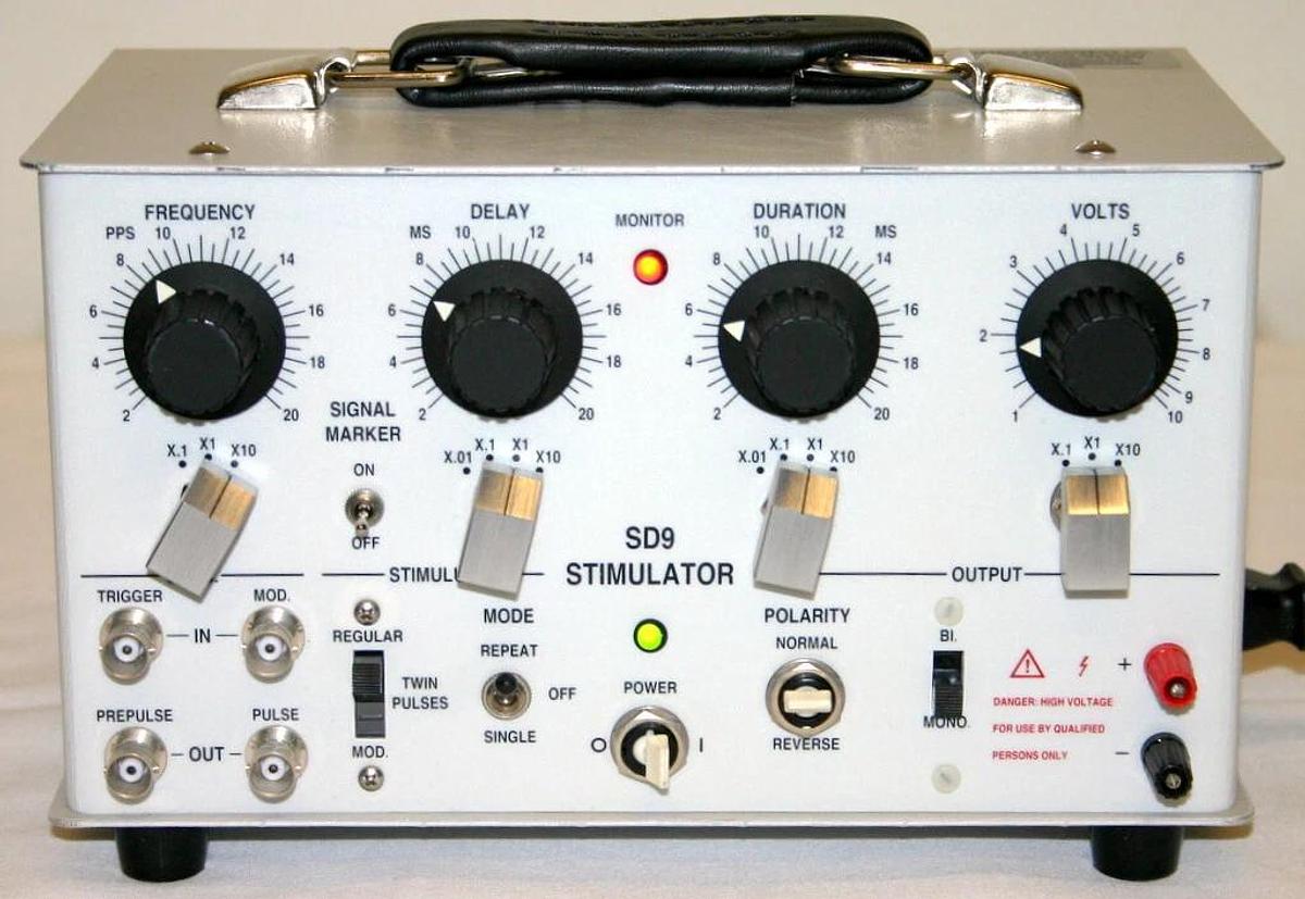 Used ASTRO-MED GRASS NATUS NEUROLOGY SQUARE PULSE STIMULATOR, MODEL SD9 K