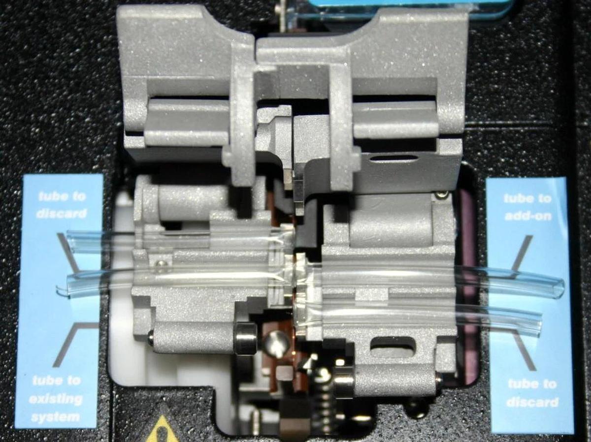 TERUMO BCT STERILE TUBING WELDER, MODEL SCD IIB, MANUFACTURE DATE: 2021