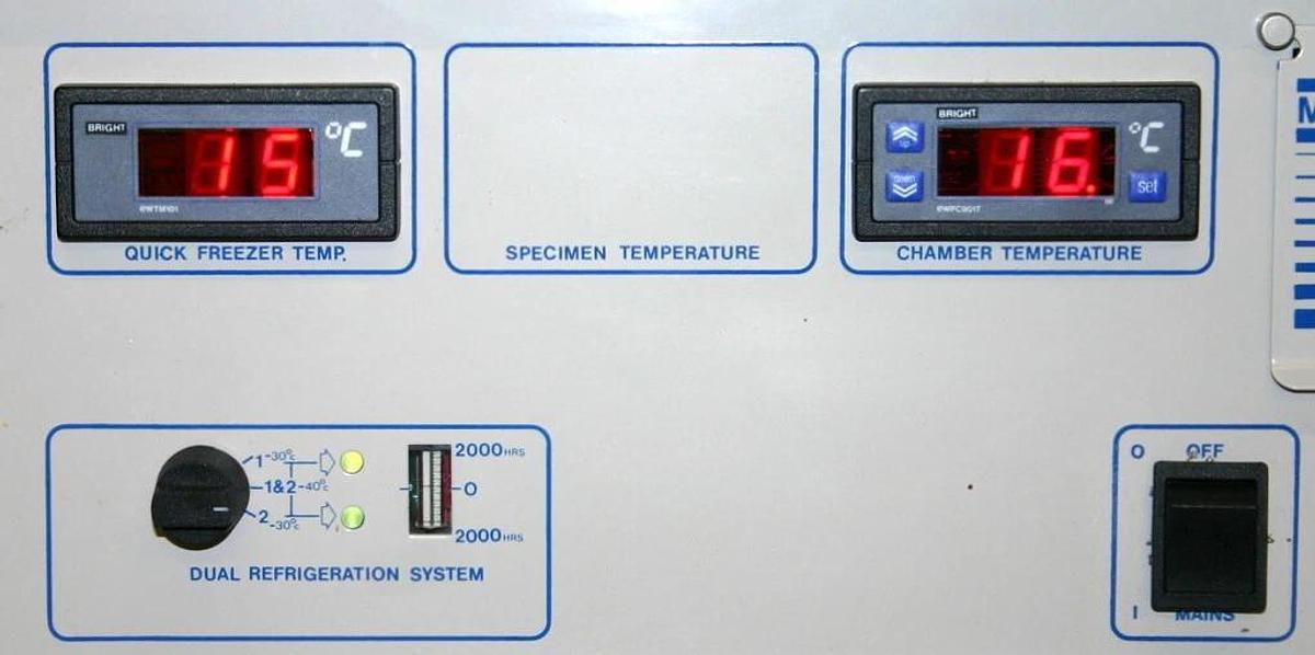Used BRIGHT HACKER CRYOSTATS, MODEL OTF