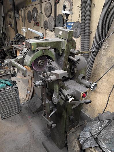 Used Affilatrice per seghe circolari in HSS VOLLMER modello Risstaler R200M