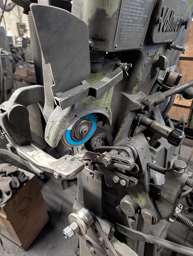 Used Affilatrice per seghe legna da ardere (CV) VOLLMER modello CNS