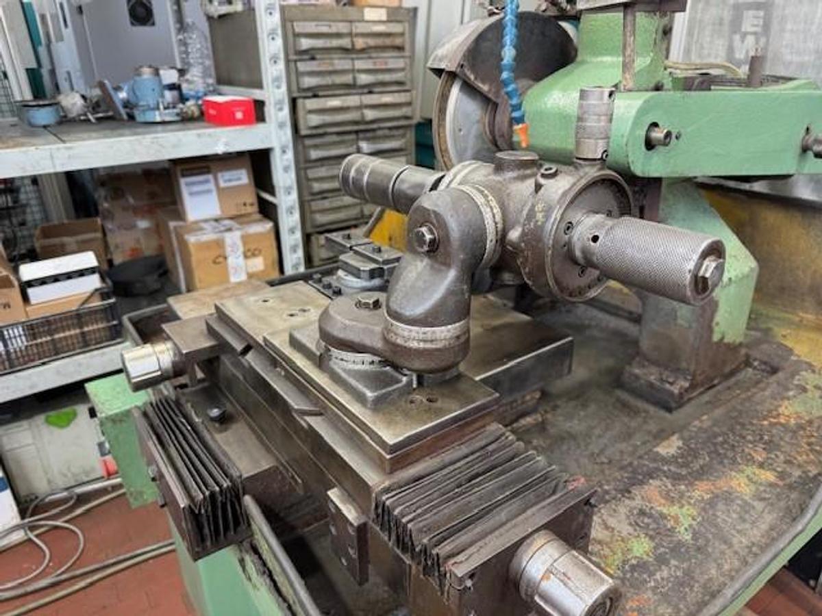 Used PROFILATRICE MANUALE UTMA MODELLO P20