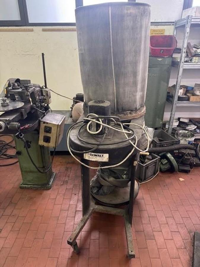 Used DEWALT DW60