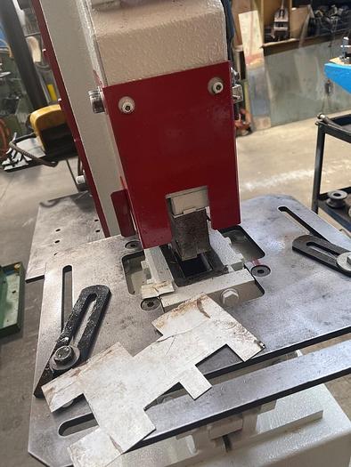 Usato Punzonatrice Idraulica Ficep 604