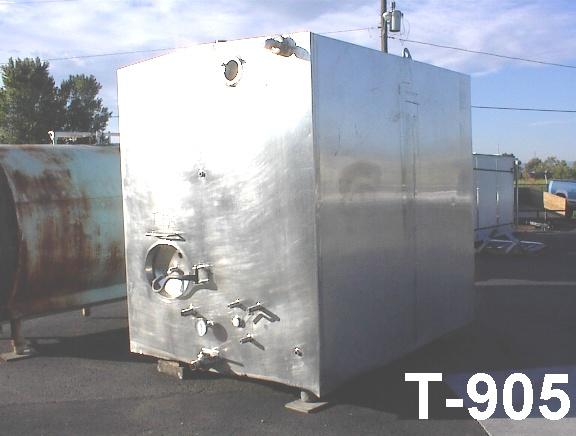 Used 2500 GALLON STORAGE TANK.  PFAUDLER