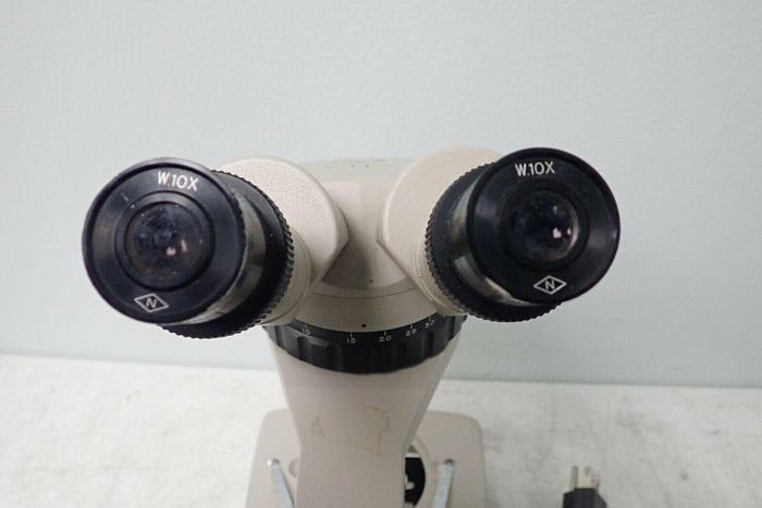 Used N No. 70044 0.67-4.5X Stereo Zoom Microscope with (2) W 10X Eyepieces