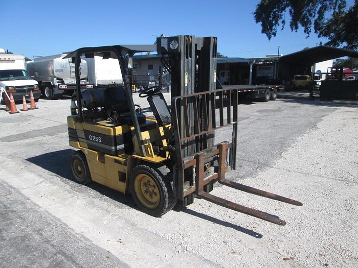 Used Daewoo G25S Forklift for Sale in Bradenton, Florida