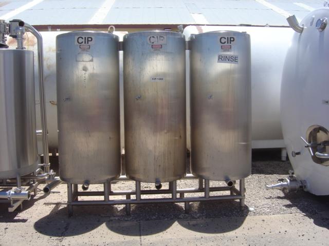 Usado USED 3-TANK CIP SKID, BARE-TANKS ONLY