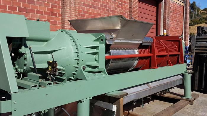 Used Press, Screw, COQ, Mdl 143PO6, Horizontal, S/st, #S740507