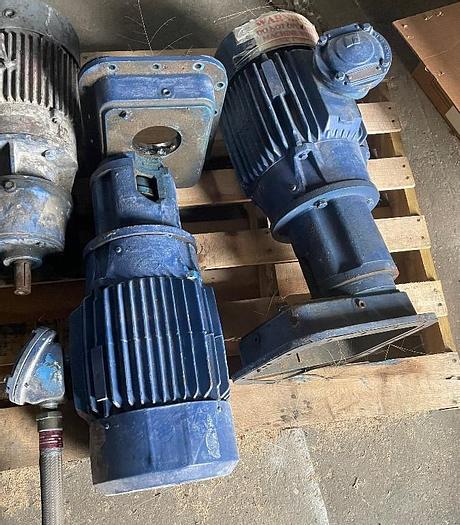 Used 4,000 GALLON AB DUFFY TANK - 7.5 HP/XP MIXER - S/S