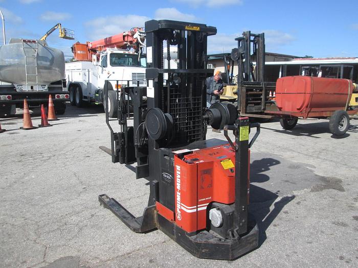 Used Prime Mover SR30 Powered Stacker Forklift