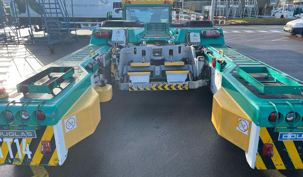 D'occasion 2001 AirBusiness GSE - Douglas TBL280