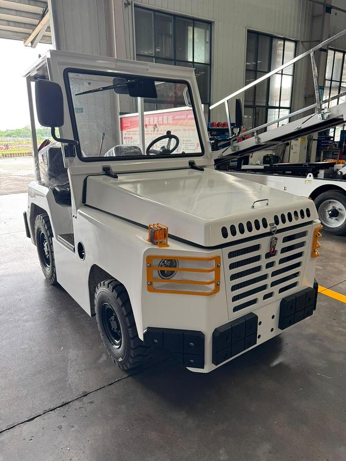 2026 New Baggage tractor AirBusiness Diesel Tractor