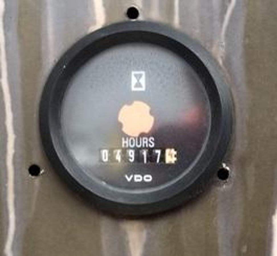 D'occasion 1991 Aircraft cargo loader FMC Lower Deck Loader Commander 15 Standard