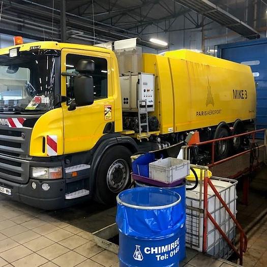 D'occasion Runway Sweeper John Beam 14000