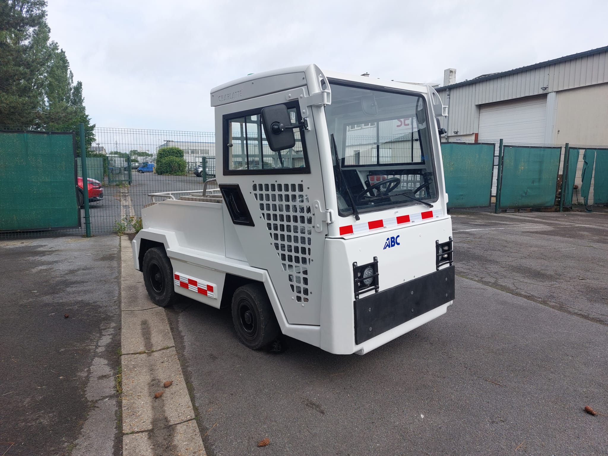 D'occasion Tracteur à bagages Charlatte TE135