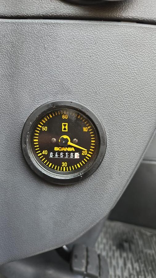 D'occasion Runway Sweeper John Beam 14000 on Scania Chassis