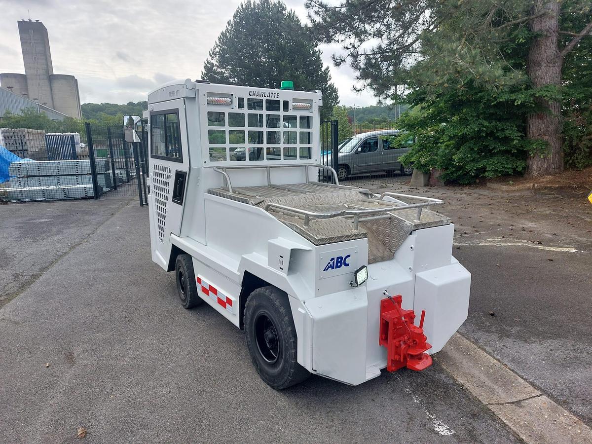 D'occasion Tracteur à bagages Charlatte TE135