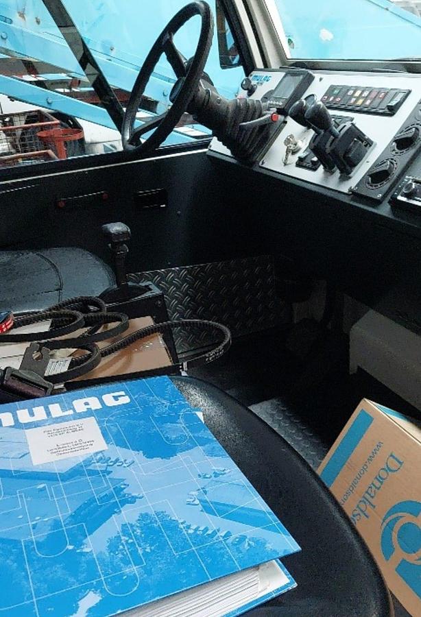 Rénové Baggage tractor Mulag Comet 4D