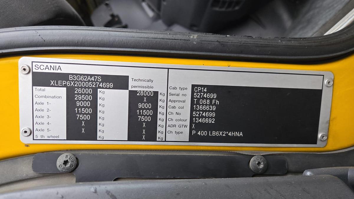 D'occasion Runway Sweeper John Beam 14000 on Scania Chassis