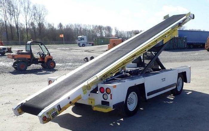 Used 2003 Belt loader STEWART STEVENSON TUG Beltloader TUG 660-144