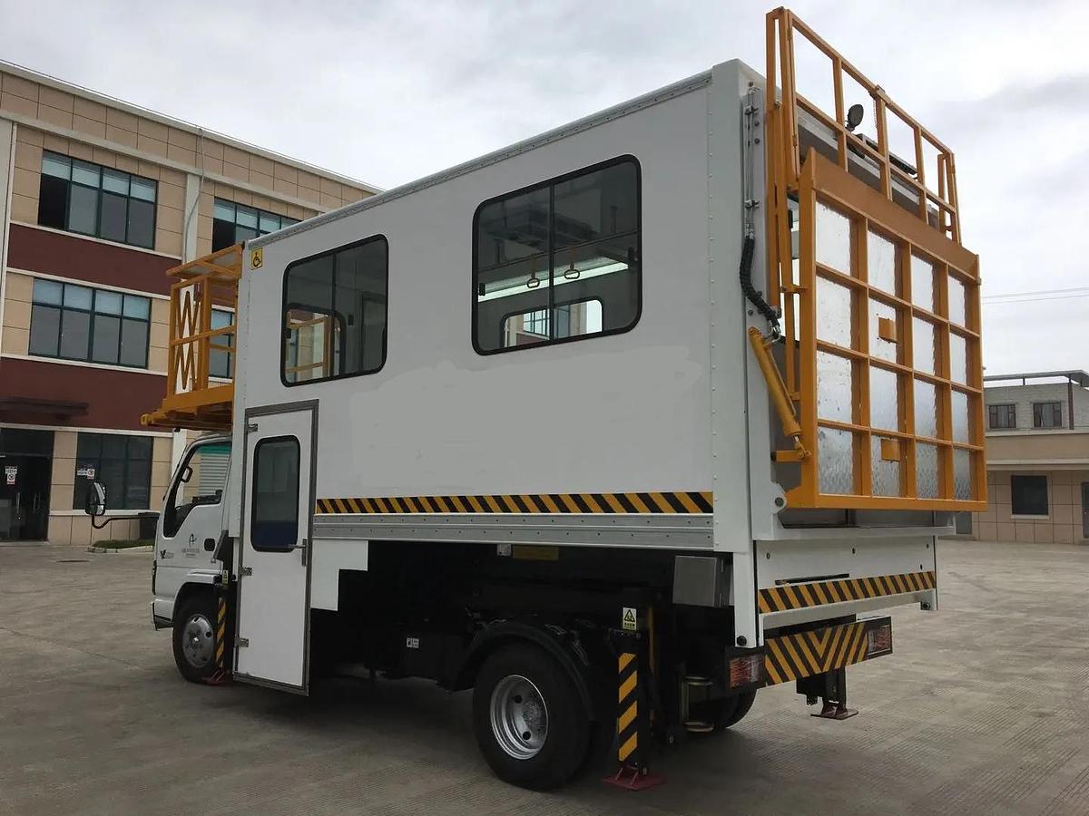 2025 AirBusinessGSE AMB2258D